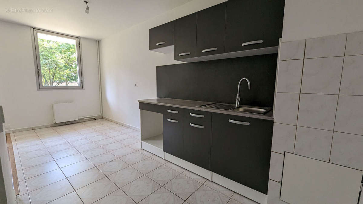 Appartement à STAINS