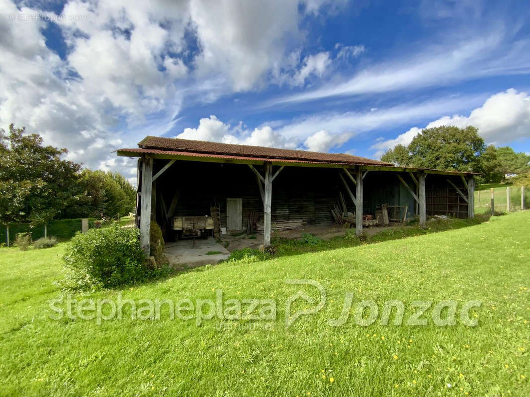 Maison à JONZAC