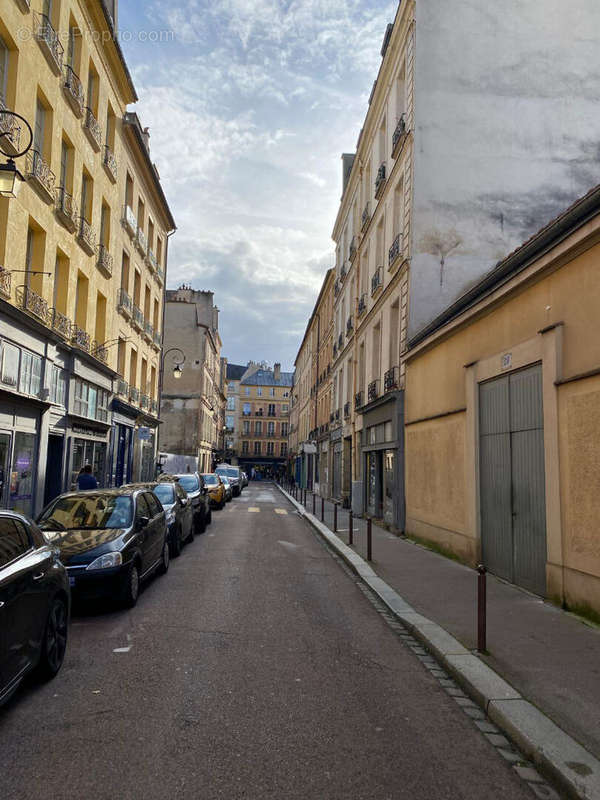 Commerce à VERSAILLES