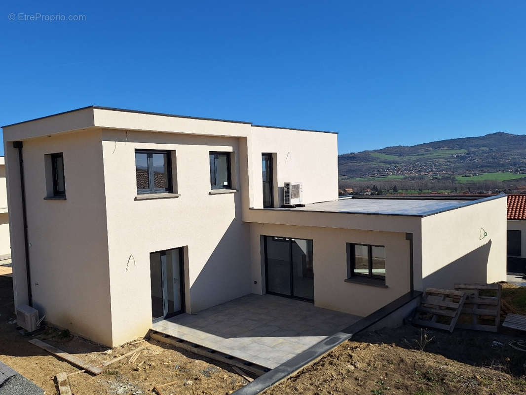 Maison à COURNON-D&#039;AUVERGNE