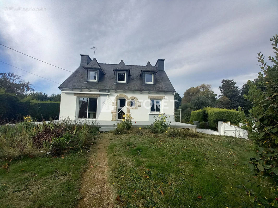 Maison à GUINGAMP