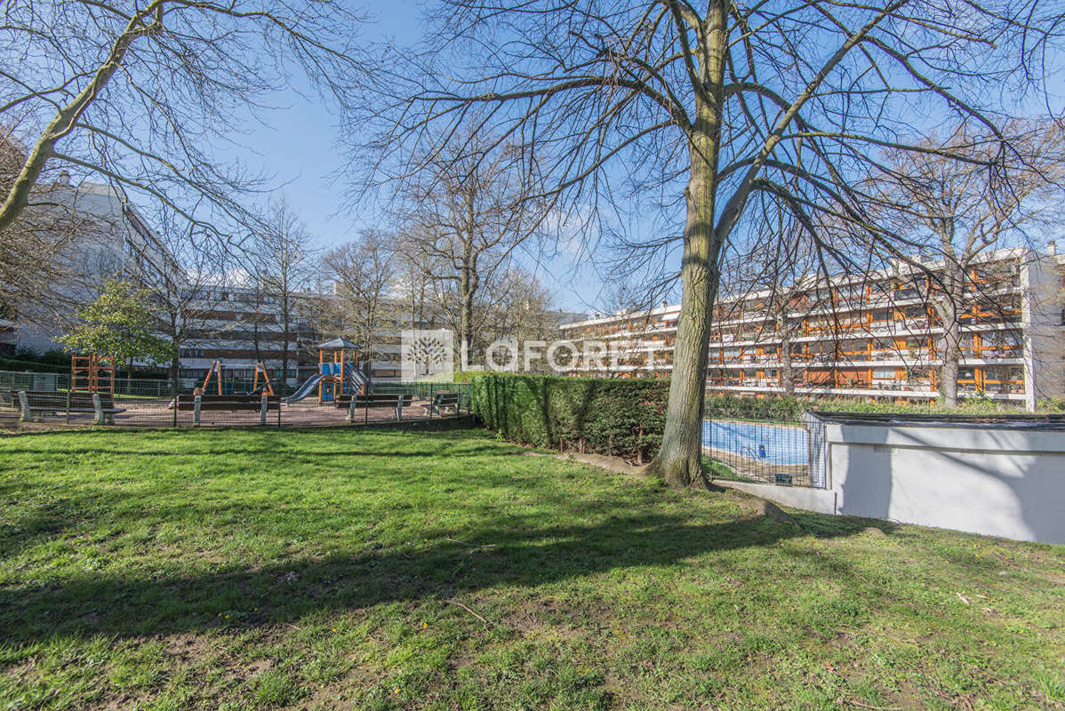 Appartement à LA CELLE-SAINT-CLOUD