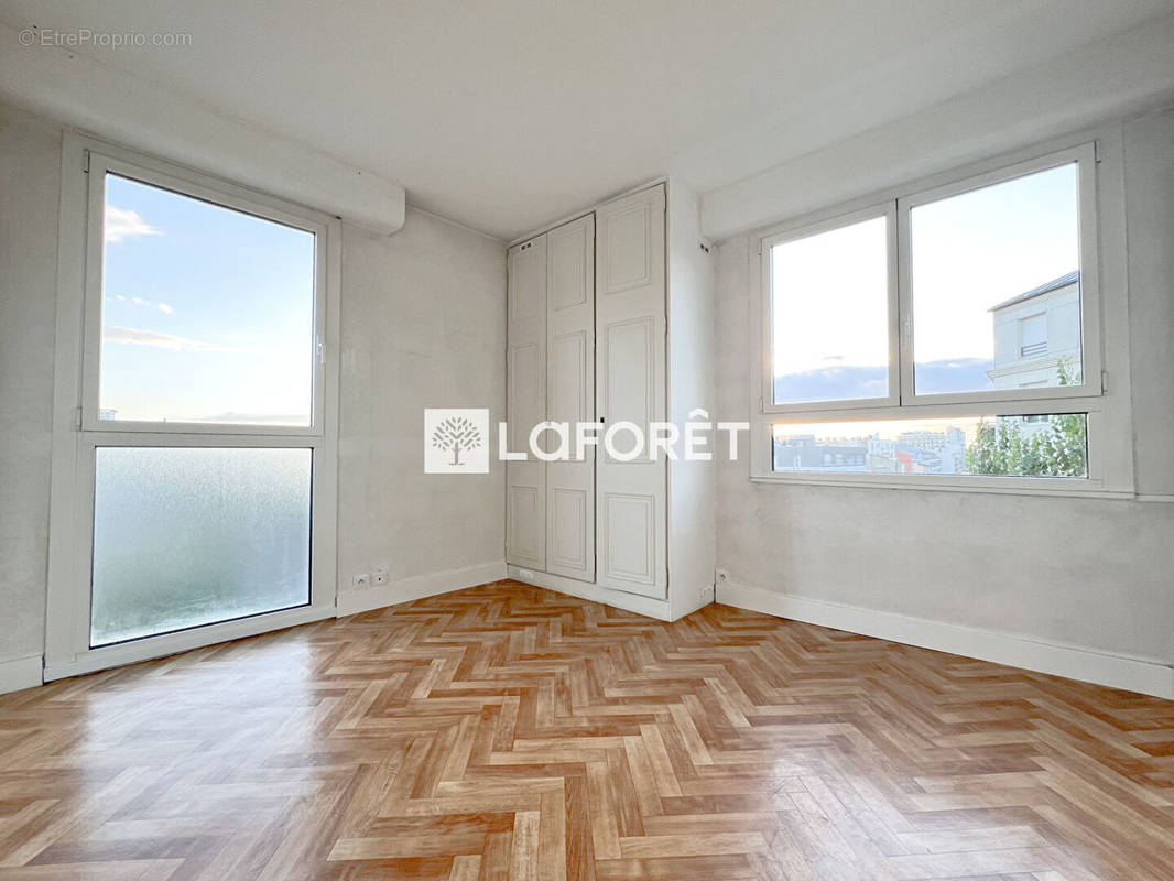 Appartement à MONTROUGE