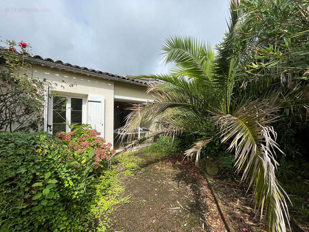 Maison à SAUVETERRE-DE-GUYENNE