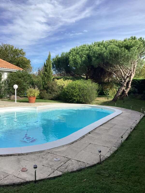 Piscine - Maison à SOULAC-SUR-MER