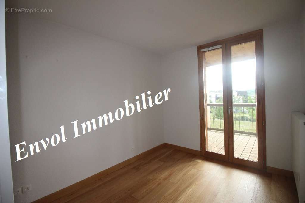 Appartement à CORNEBARRIEU