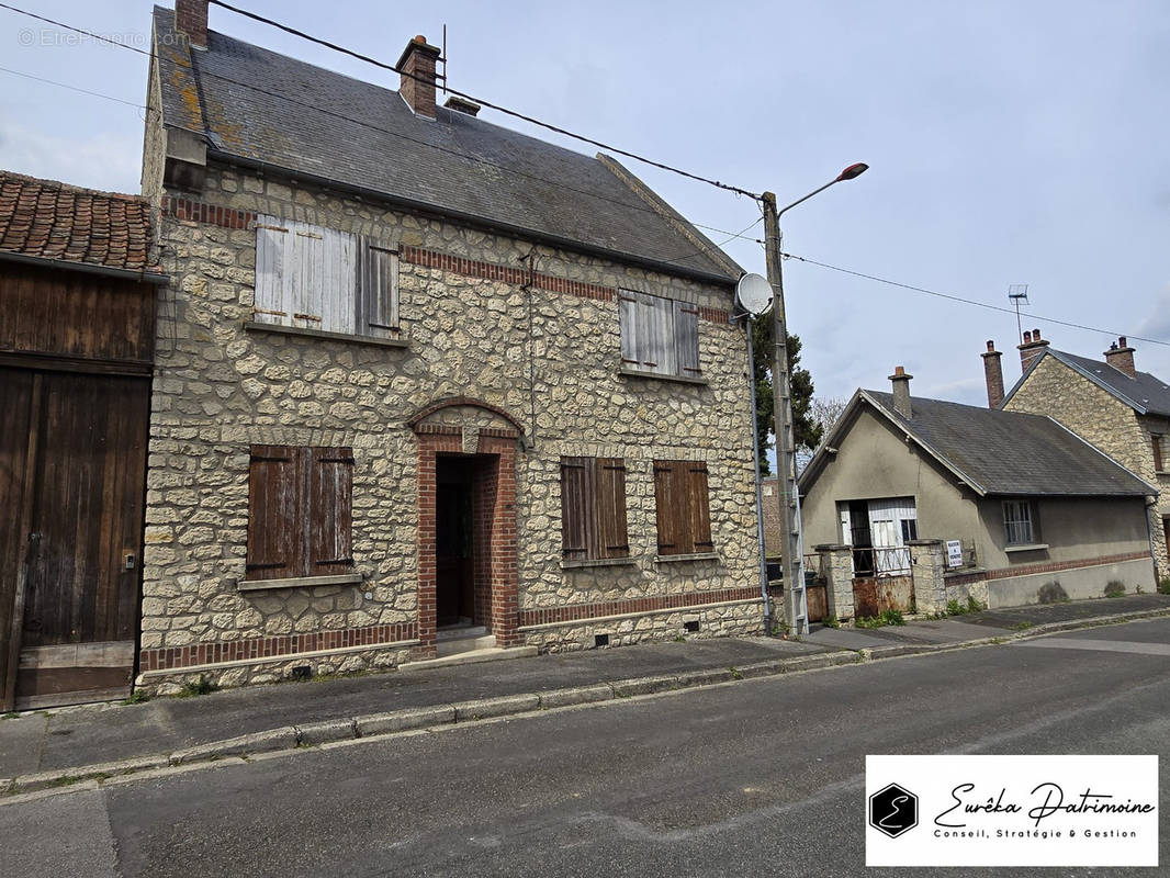 Maison à HANGEST-SUR-SOMME