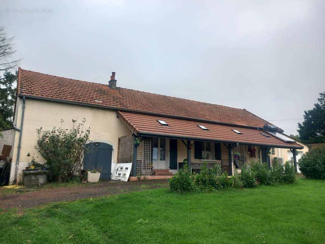 Maison à CHAMPVERT