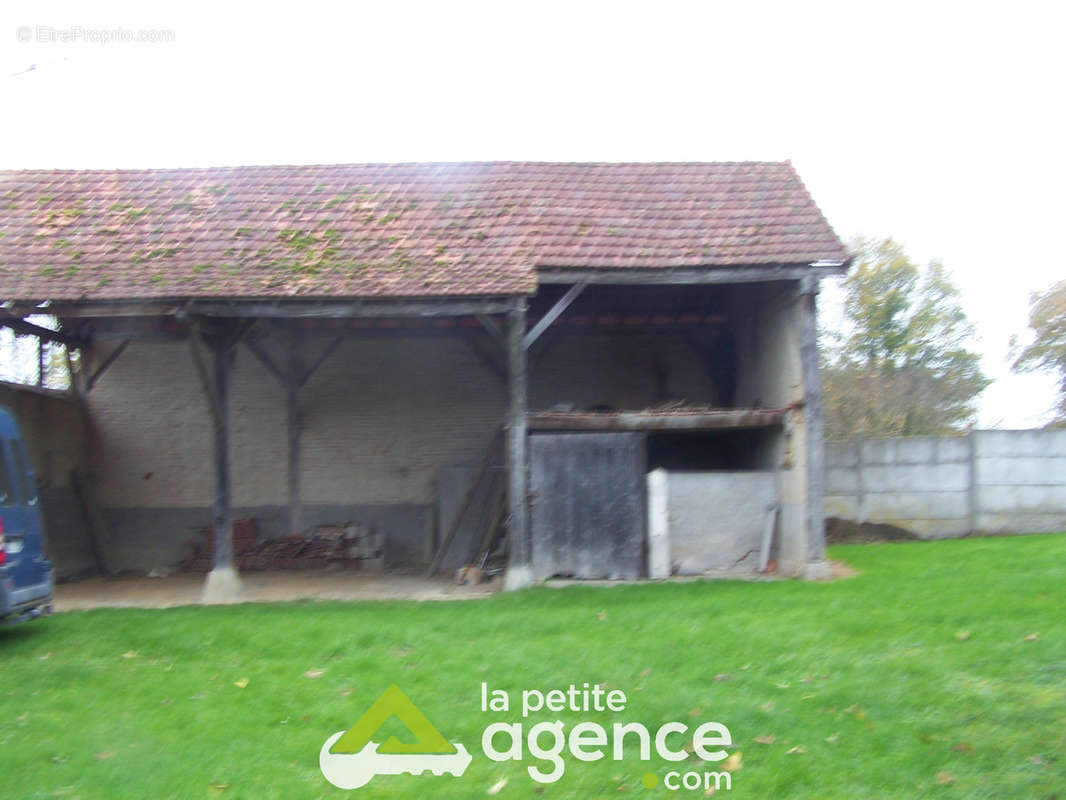 Maison à LA CHATRE