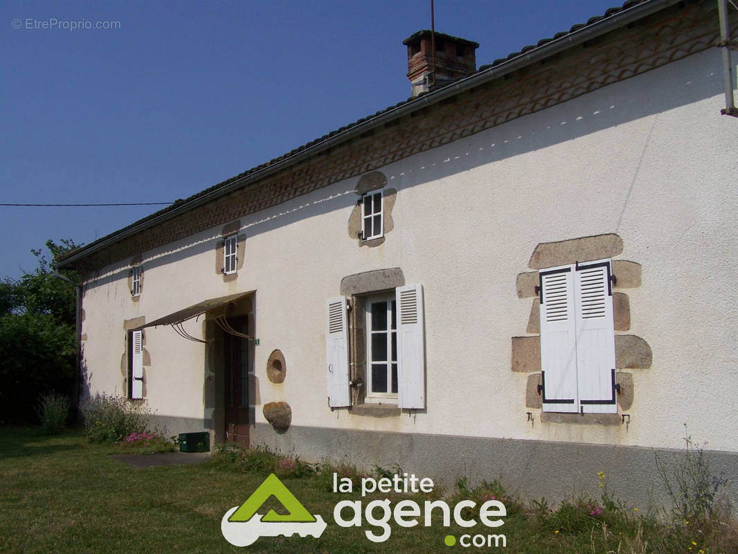 Maison à MONTMORILLON