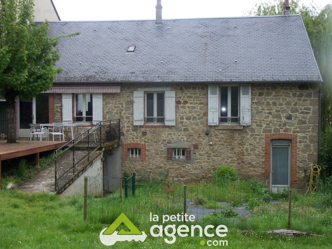 Maison à AIGURANDE