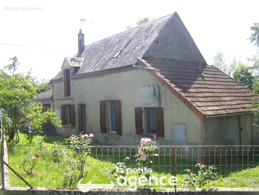 Maison à POULIGNY-NOTRE-DAME