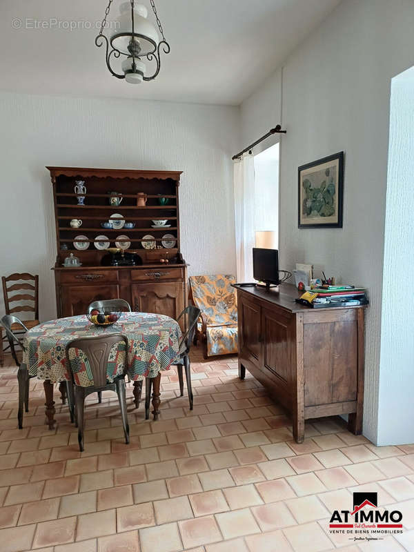 Appartement à CHALAIS