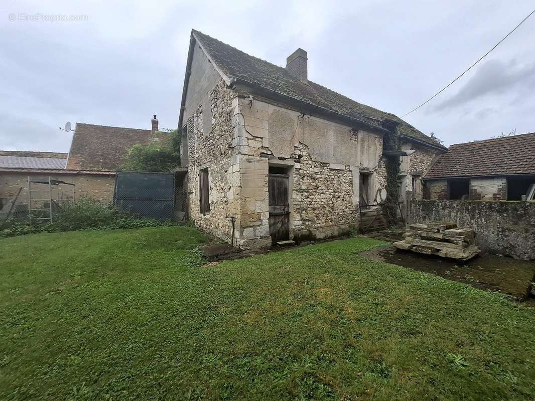 Terrain à JOUY-SUR-EURE