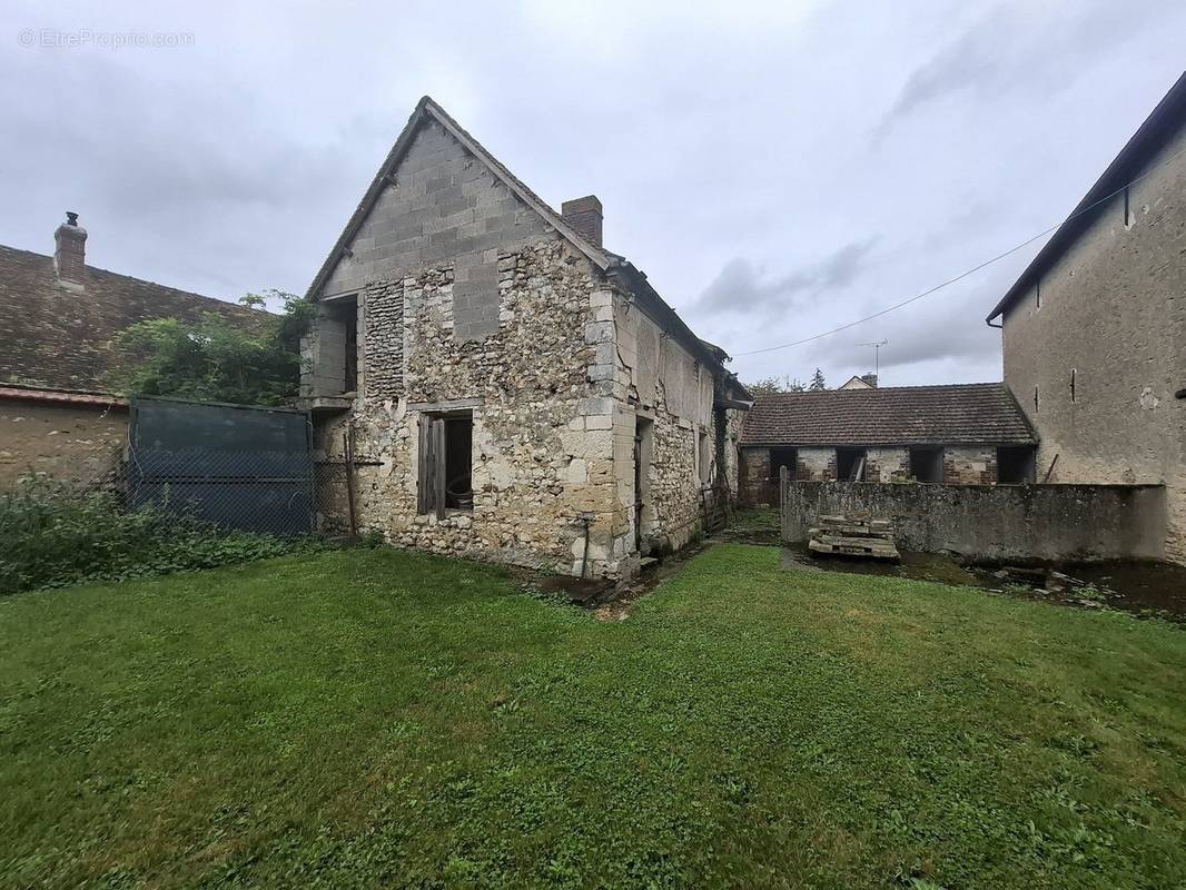 Terrain à JOUY-SUR-EURE