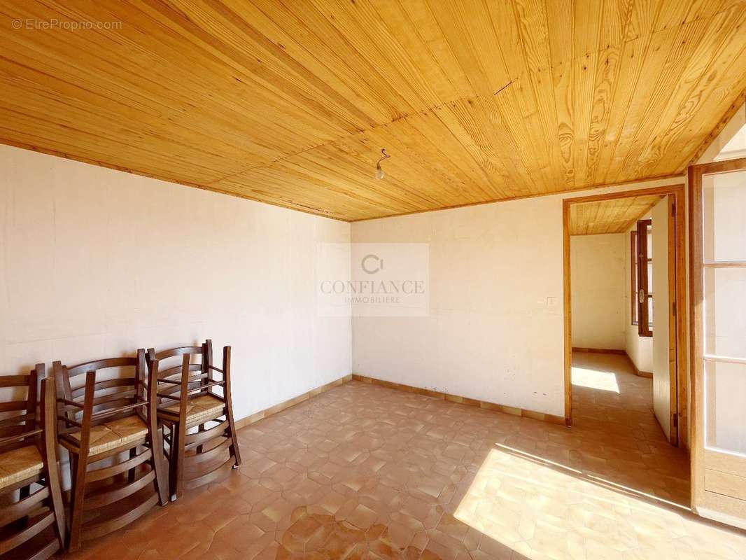 Appartement à TOUDON