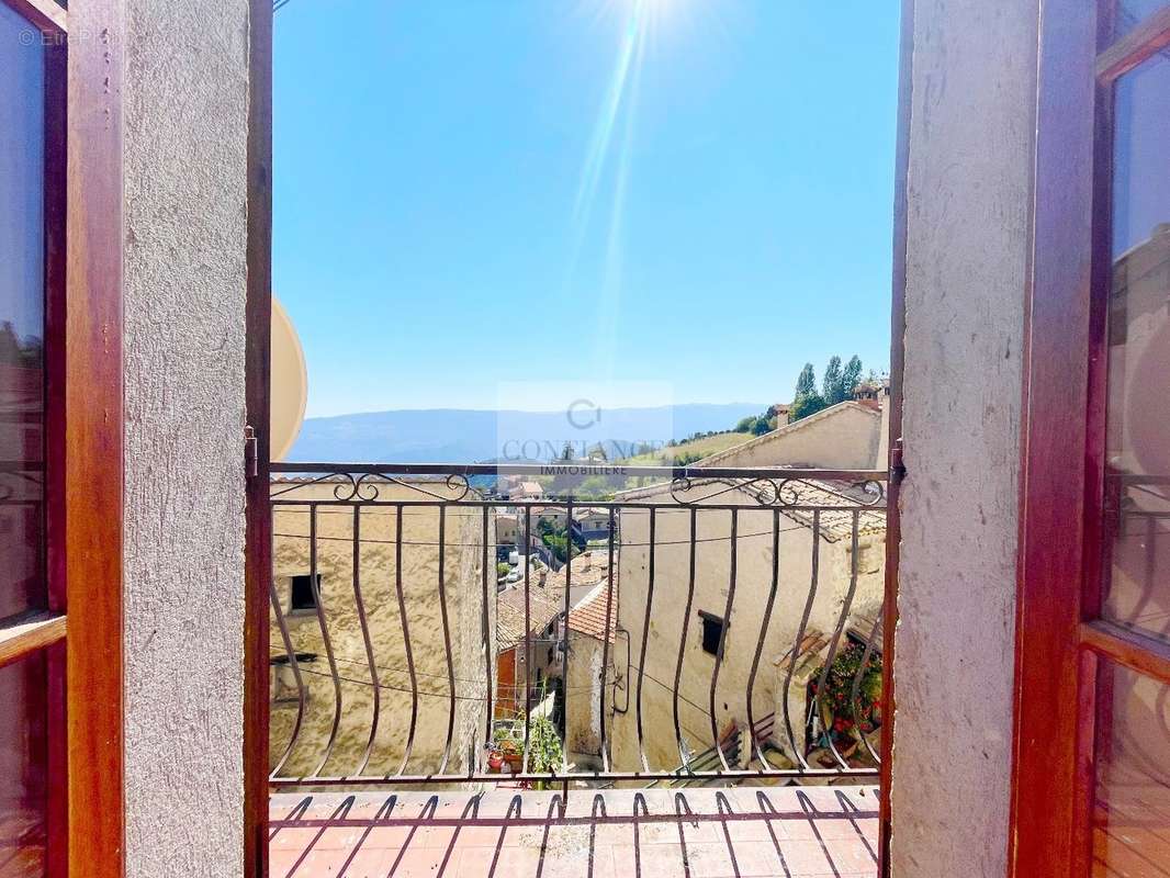 Appartement à TOUDON