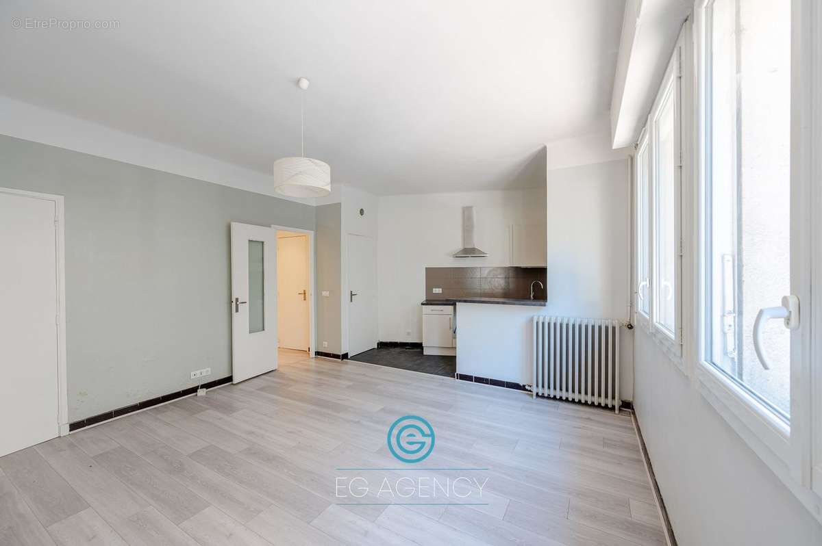 Appartement à MARSEILLE-8E