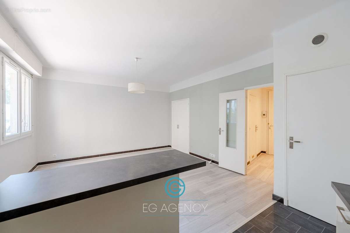 Appartement à MARSEILLE-8E