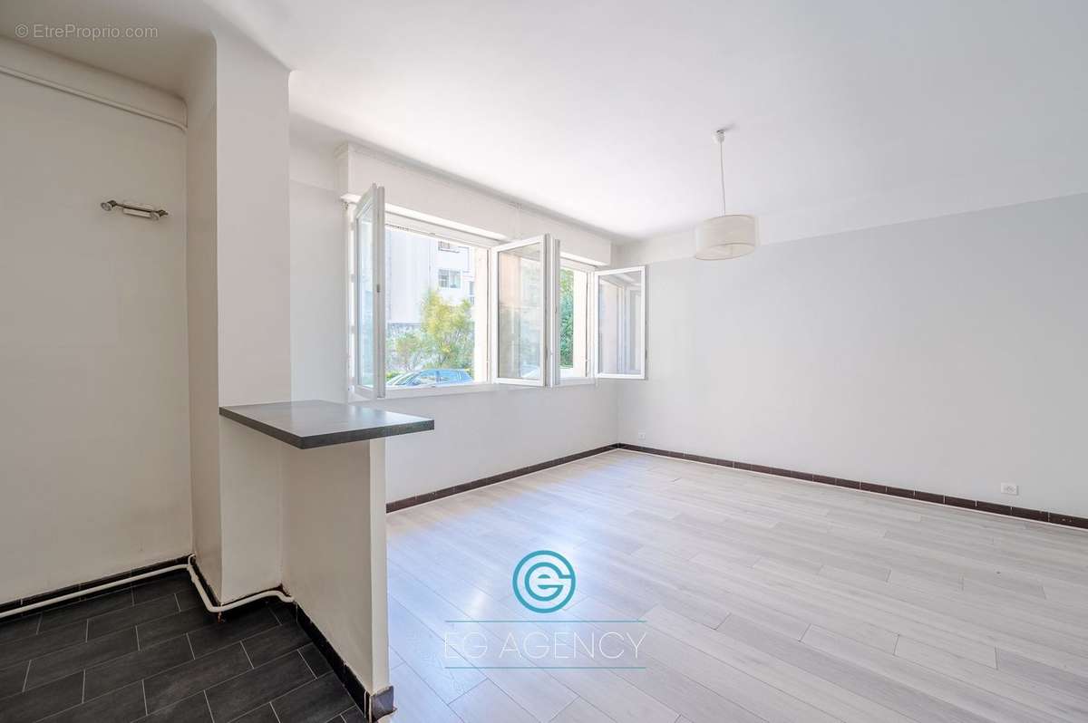 Appartement à MARSEILLE-8E