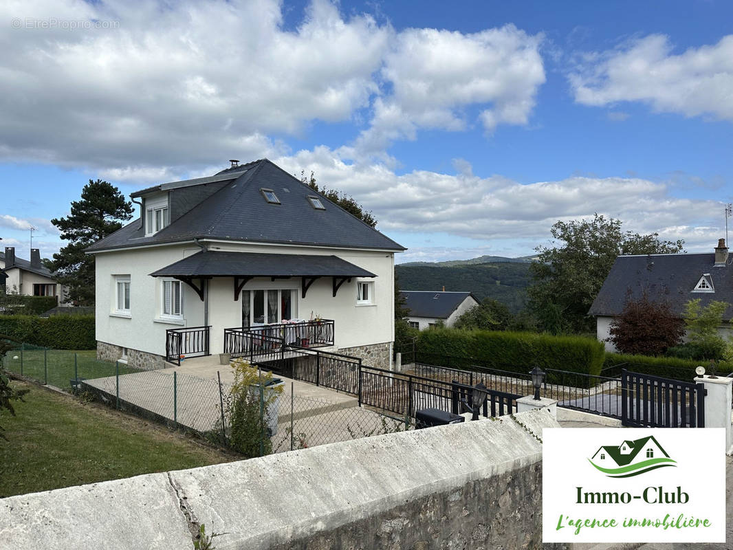 Maison à CHATEAU-CHINON(VILLE)