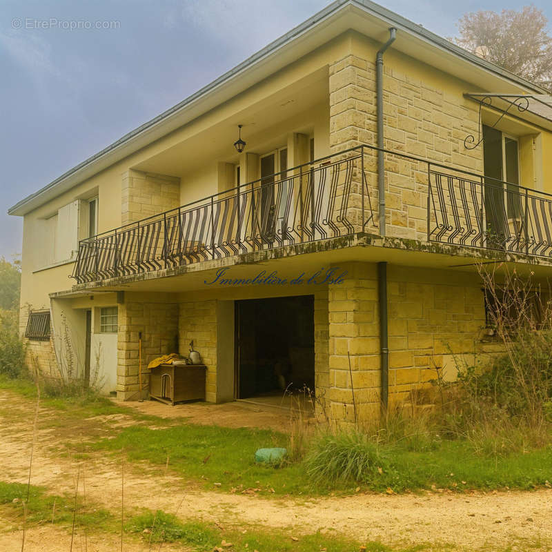 Maison à COULOUNIEIX-CHAMIERS