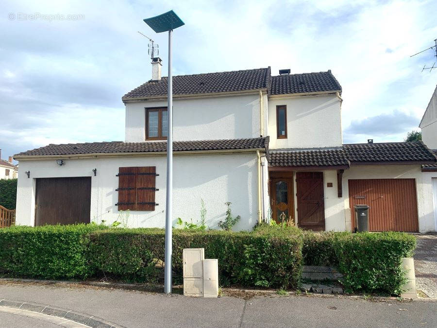 Maison à SAINT-AMAND-LES-EAUX