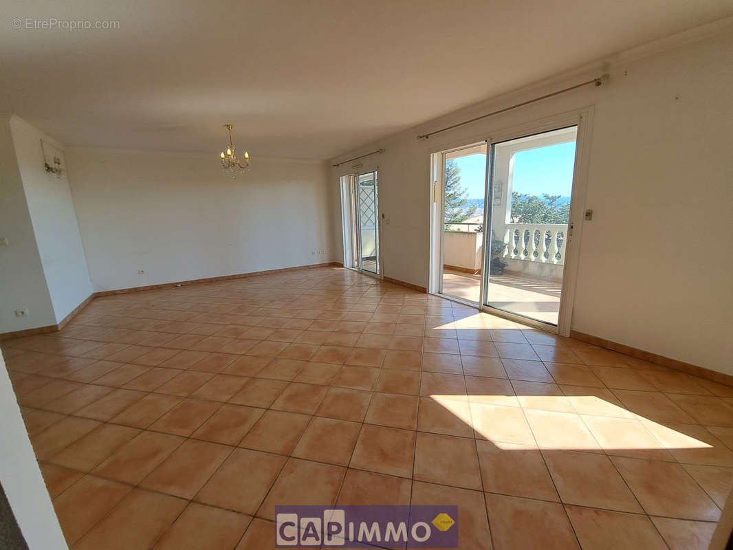 Appartement à HYERES