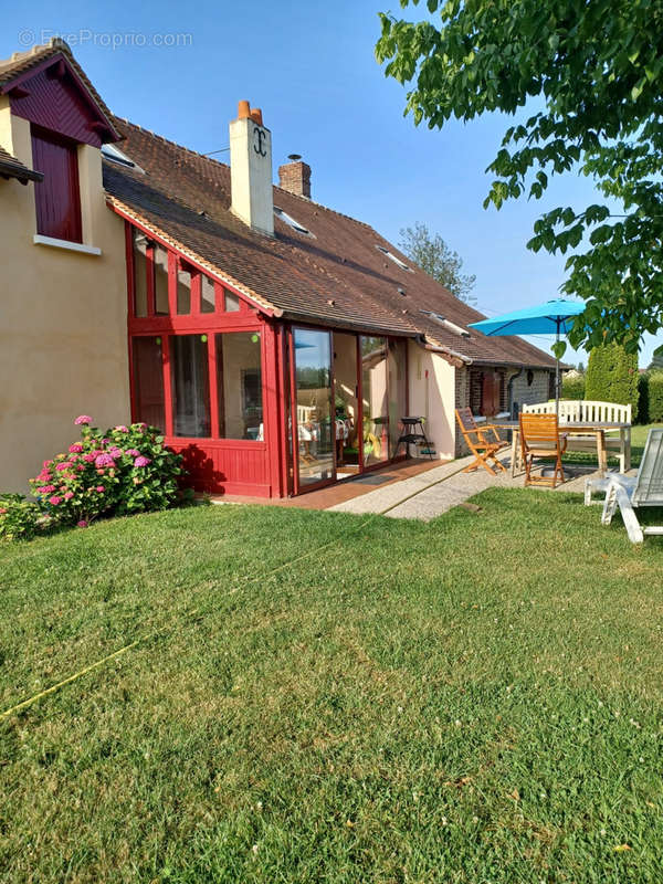 Maison à LE MELE-SUR-SARTHE