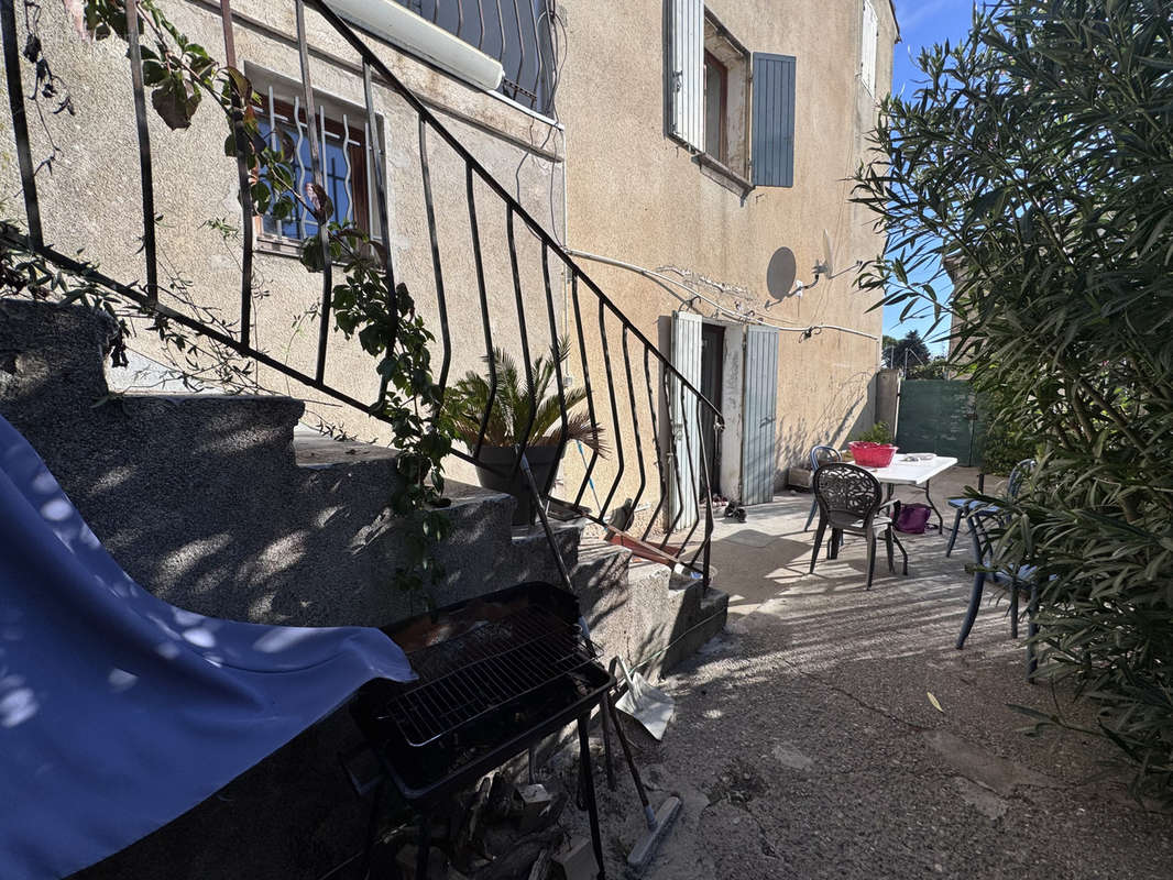 Appartement à PEYROLLES-EN-PROVENCE