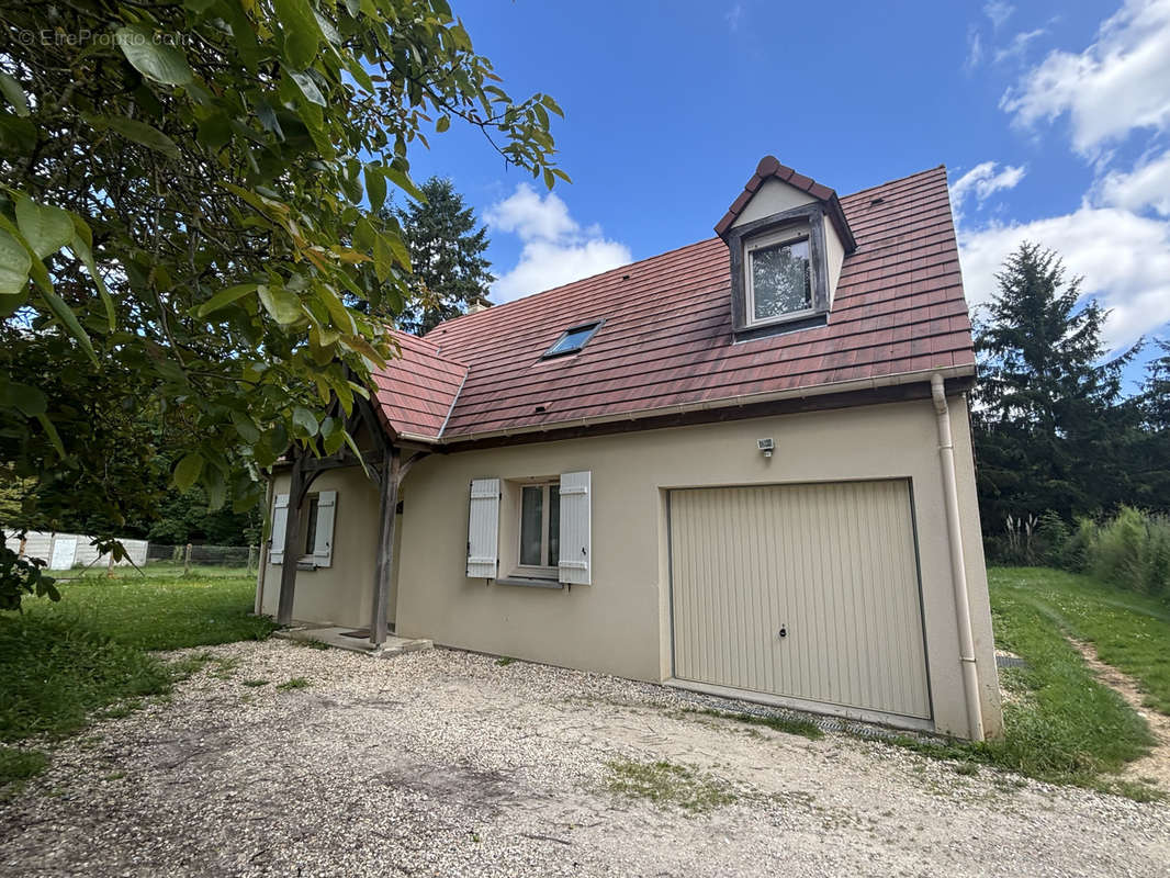 Maison à ABONDANT