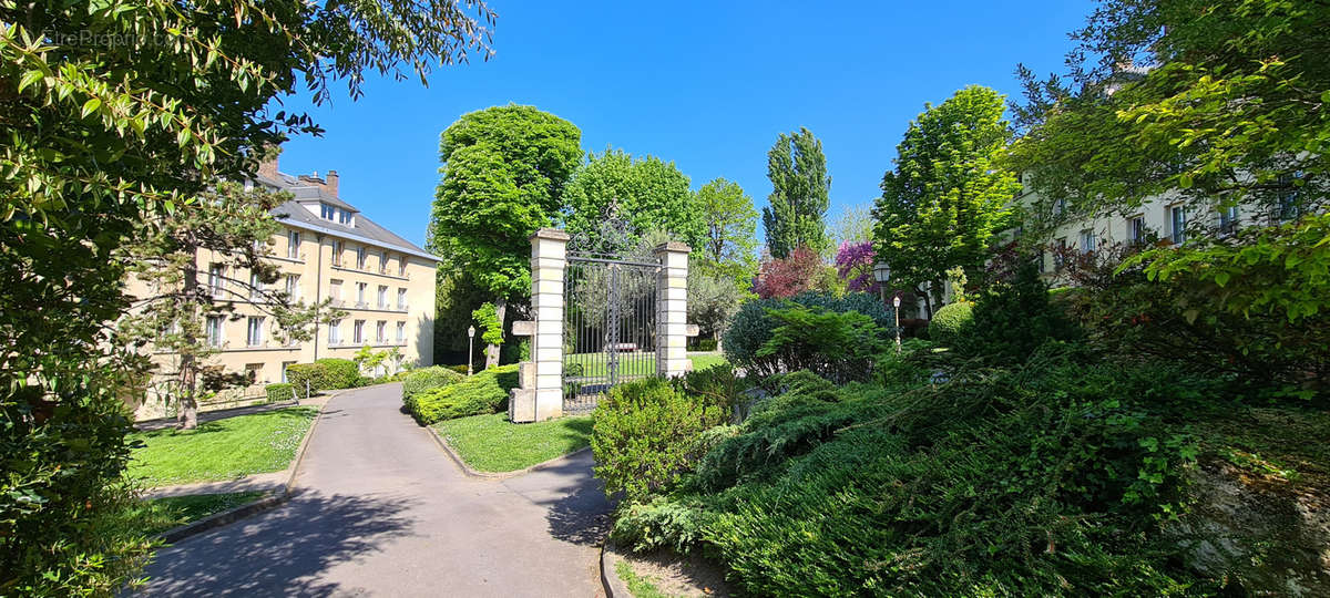 Appartement à RUEIL-MALMAISON