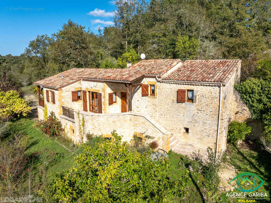 Maison à LACAPELLE-BIRON