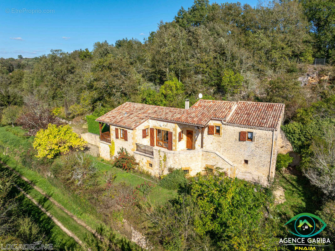 Maison à LACAPELLE-BIRON