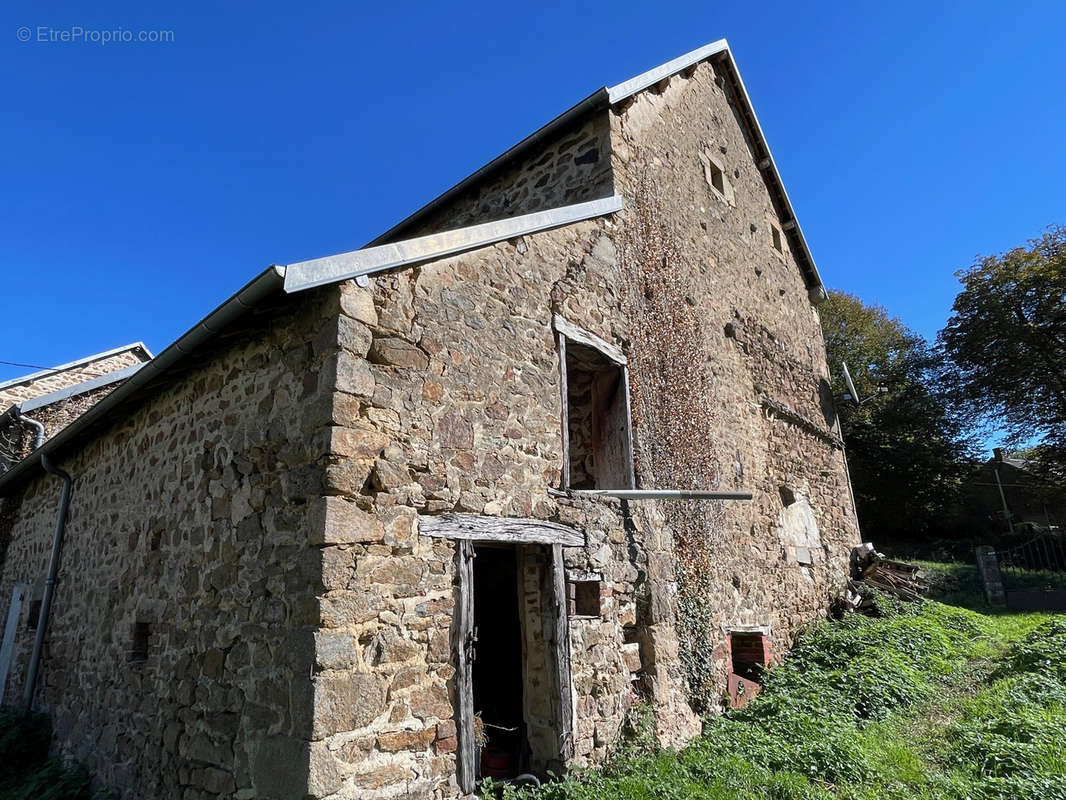 Maison à VIRLET