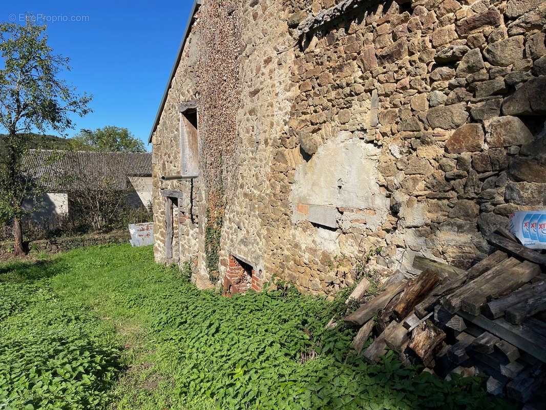 Maison à VIRLET