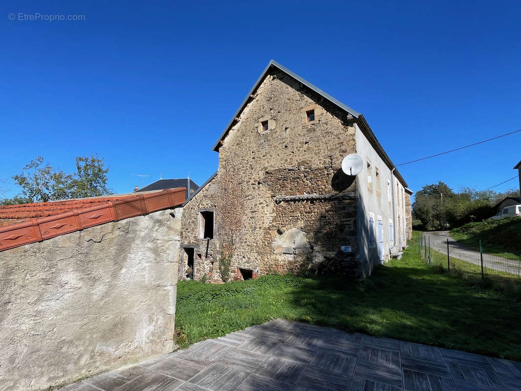 Maison à VIRLET