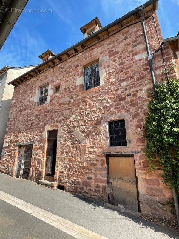 Maison à CLAIRVAUX-D&#039;AVEYRON