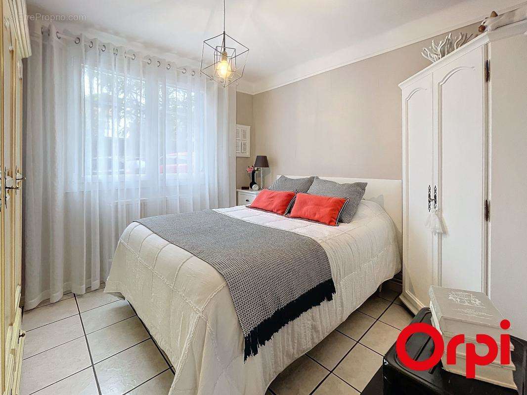 Appartement à MARSEILLE-12E