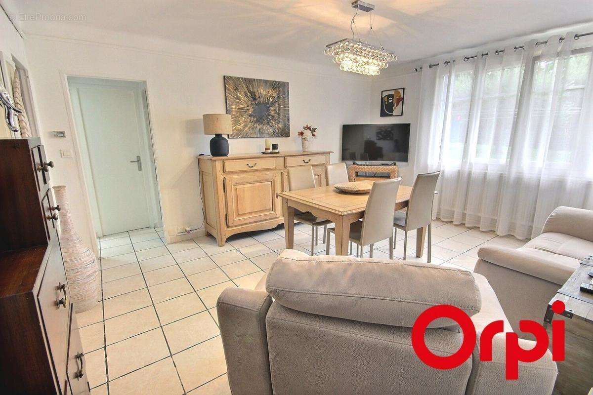 Appartement à MARSEILLE-12E