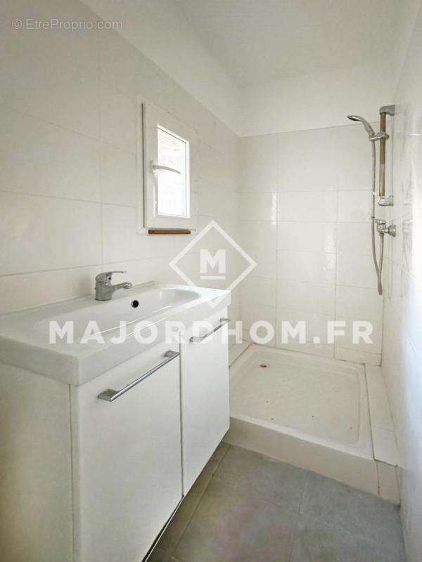 Appartement à MARSEILLE-1E