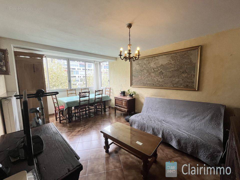 Appartement à MARSEILLE-13E