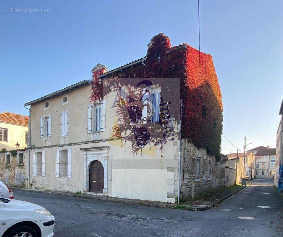 Maison à ANGOULEME