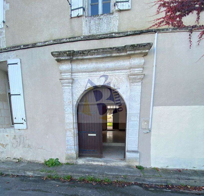 Maison à ANGOULEME