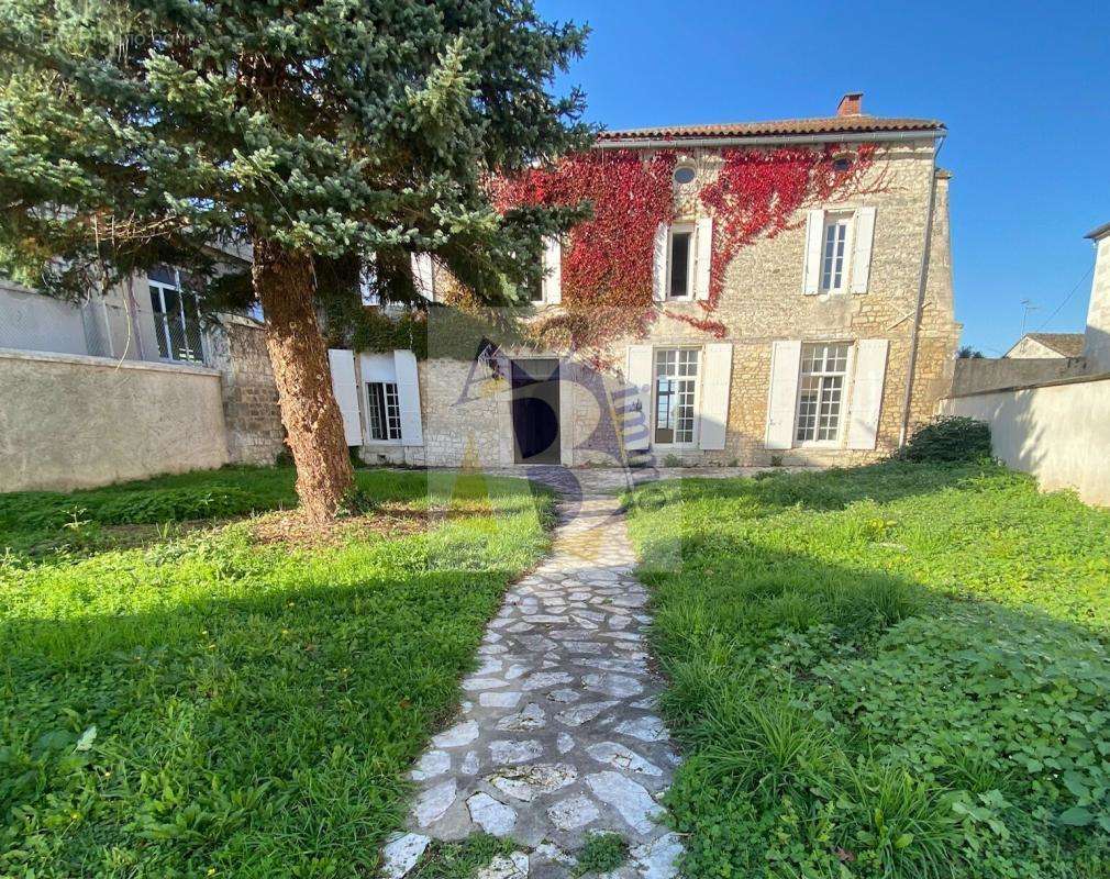 Maison à ANGOULEME