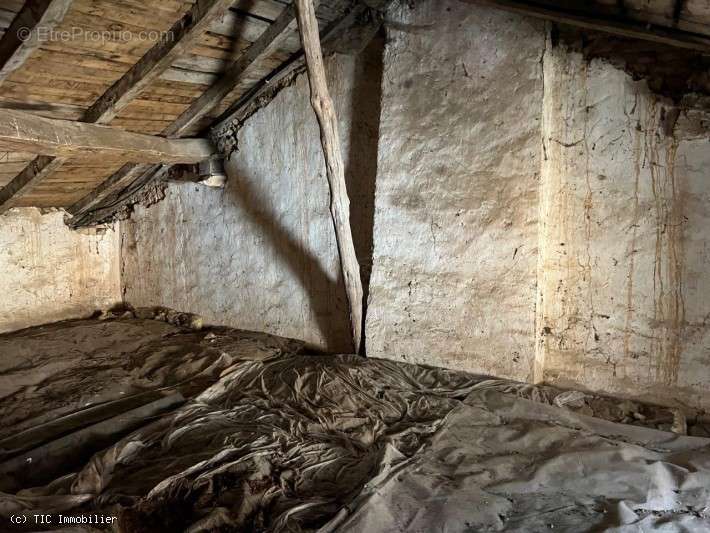 Maison à VERTEUIL-SUR-CHARENTE