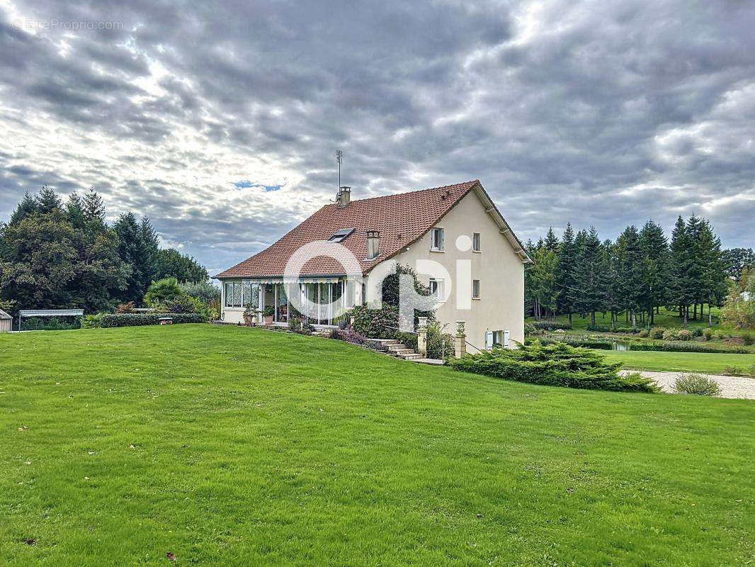 Maison à SAINT-BONNET-L&#039;ENFANTIER