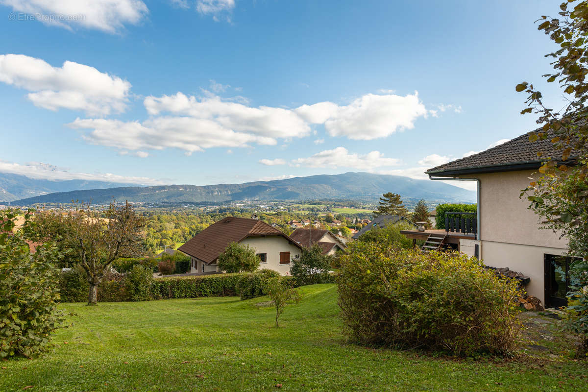 Maison à POISY