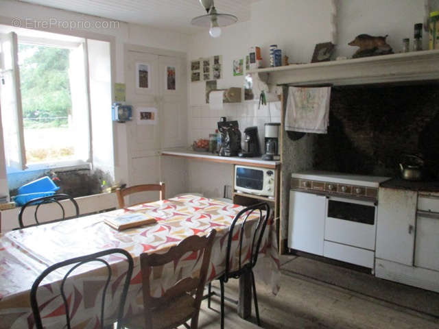 Appartement à COUSSAC-BONNEVAL