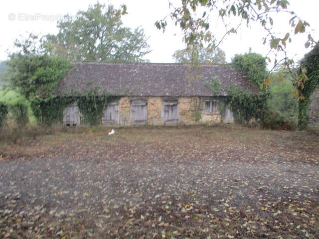 Appartement à COUSSAC-BONNEVAL